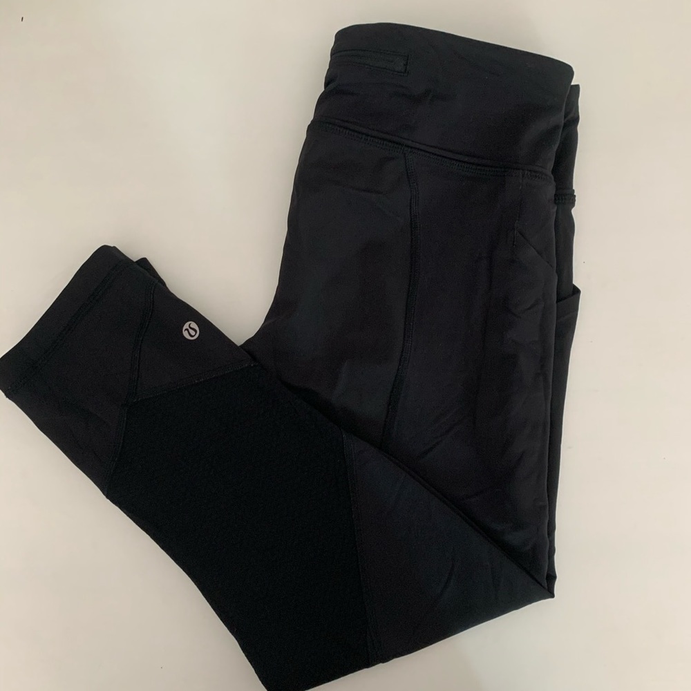 Black lululemon leggings